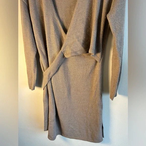 Banana Republic Women’s Long Sleeve Top Wrap Around Sweater Midi Dress Sz S EUC - Picture 3 of 8